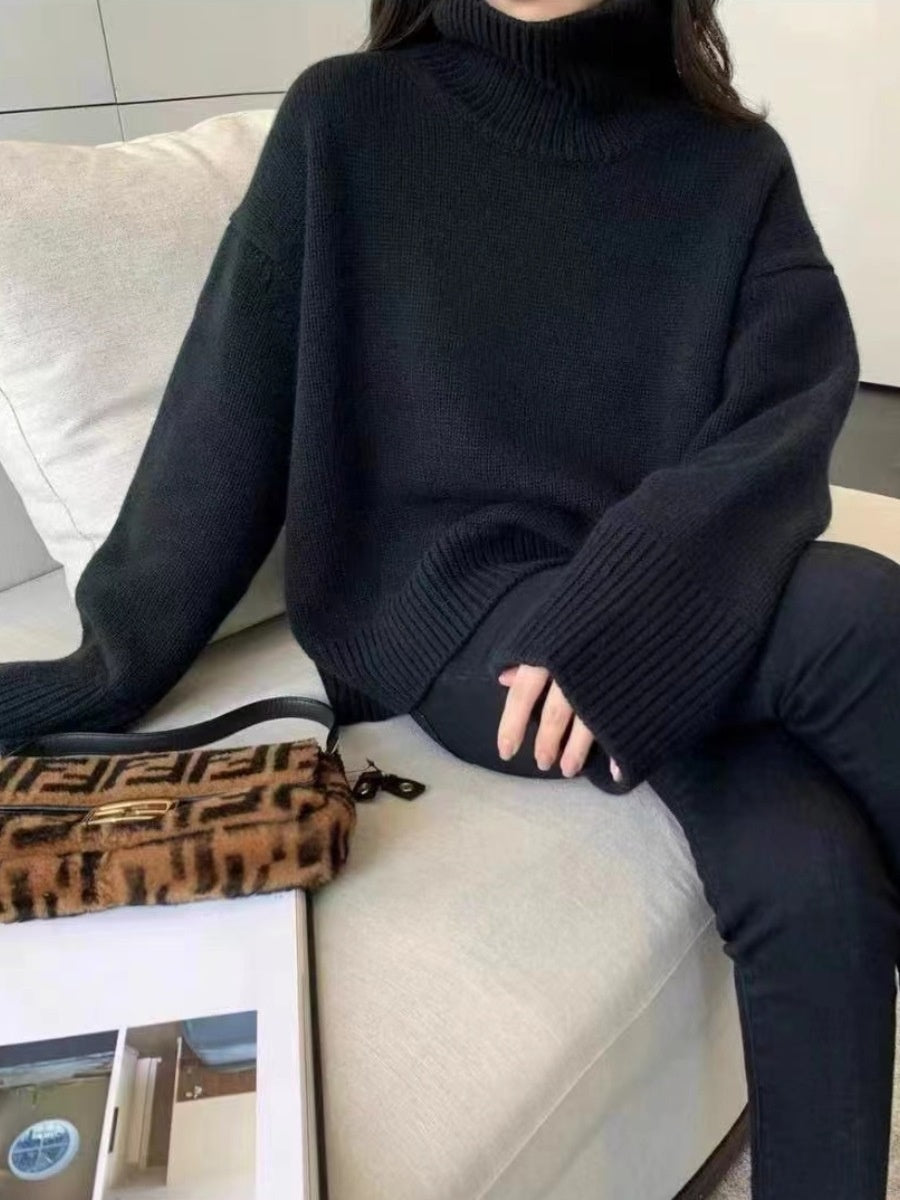 Luna – Relaxed Turtleneck Knit Sweater