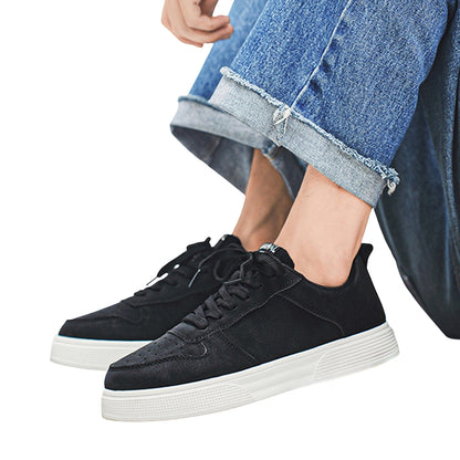 Leo | Lace-Up Casual Sneakers
