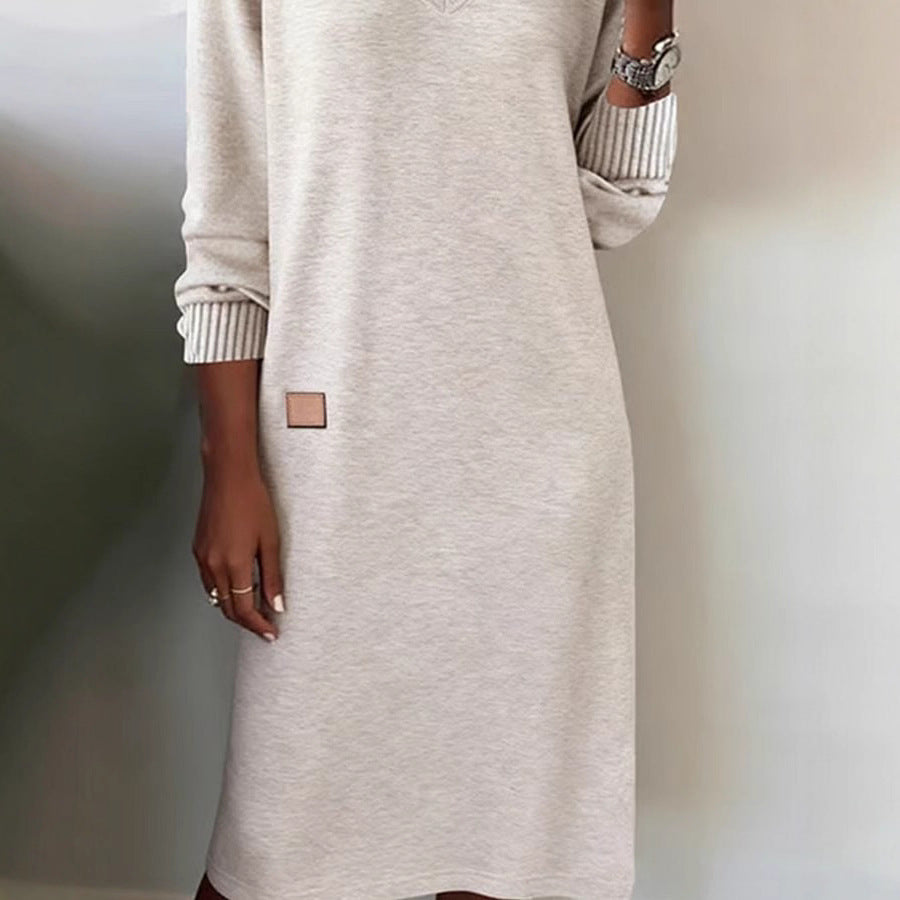 Aiko – V-Neck Long Dress for Spring & Autumn